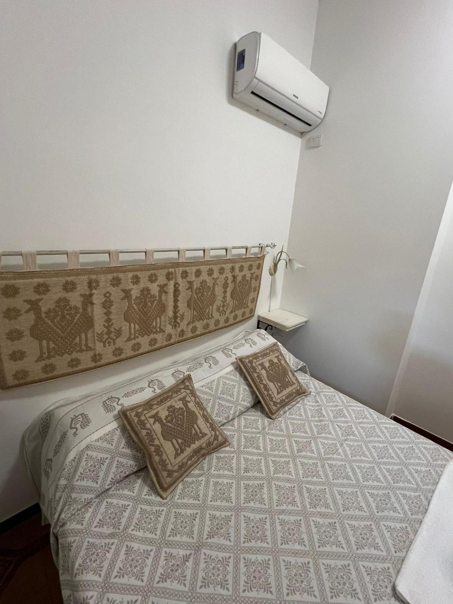 B&B Via Dei Mille Castelsardo Εξωτερικό φωτογραφία