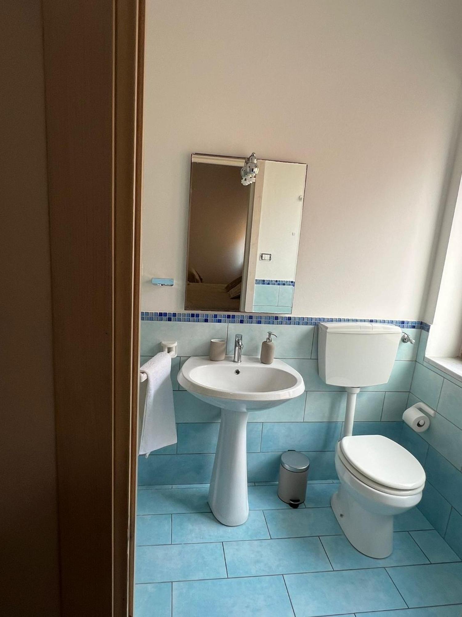 B&B Via Dei Mille Castelsardo Εξωτερικό φωτογραφία