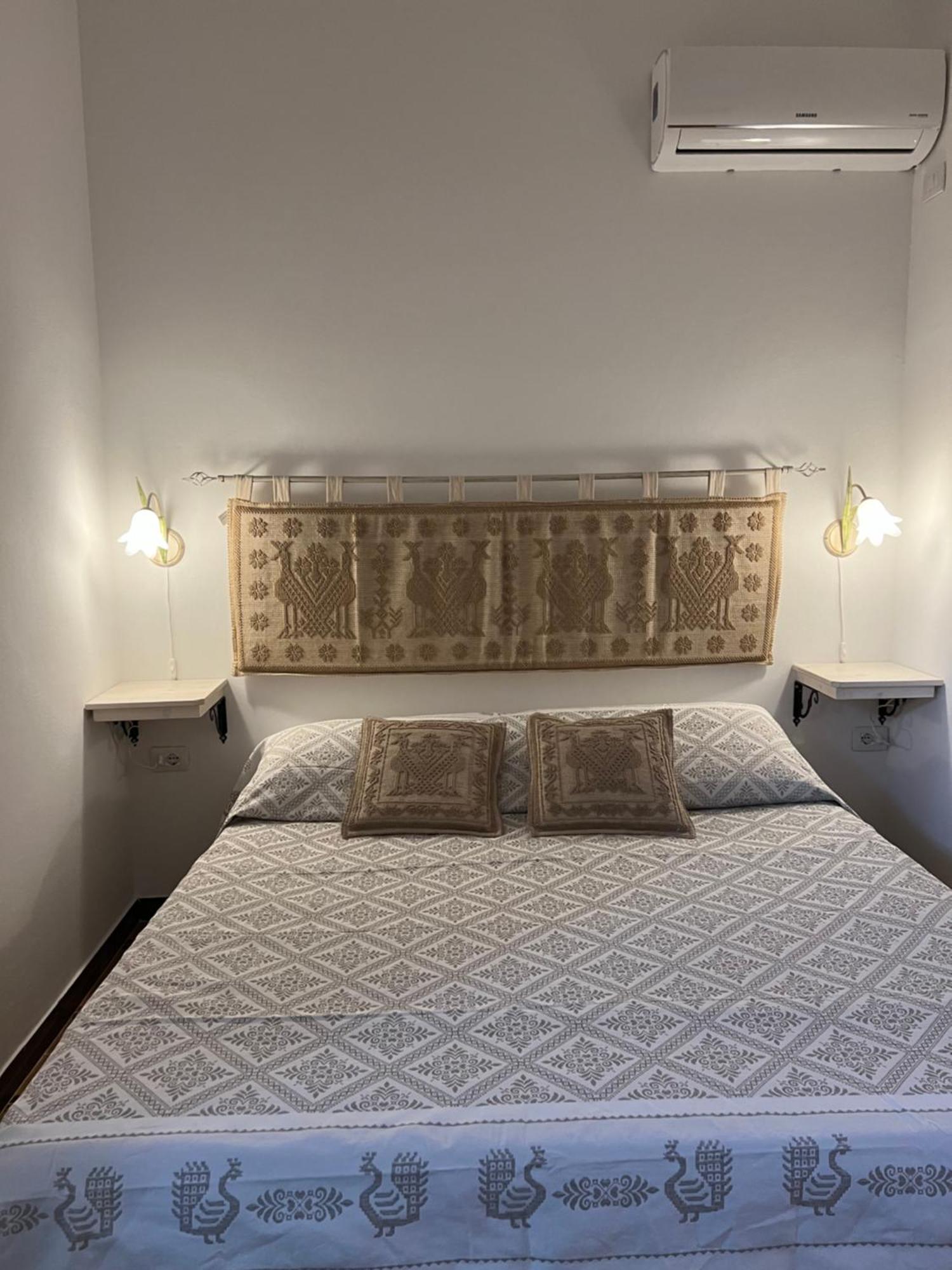 B&B Via Dei Mille Castelsardo Εξωτερικό φωτογραφία