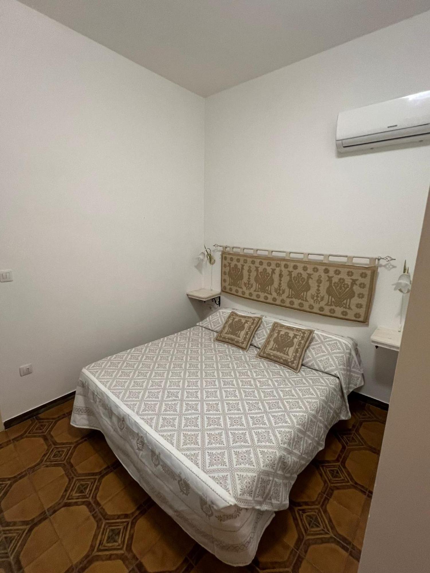 B&B Via Dei Mille Castelsardo Εξωτερικό φωτογραφία